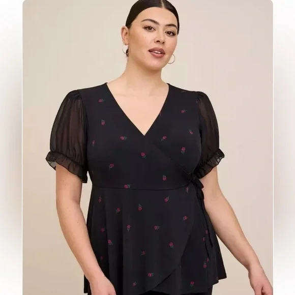 New! Torrid sz 2 Floral Roses Studio Knit Chiffon‎ Puff Sleeve Surplice Top 2X - Picture 3 of 6